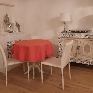 https://navona-best-house.it-romehotels.com