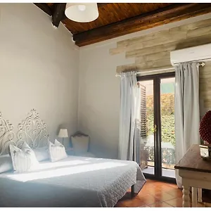 https://palazzo-rea.palermohotels.org